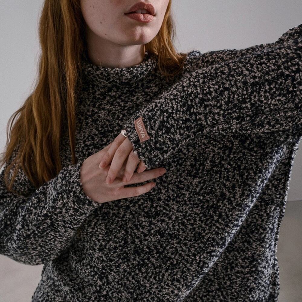 Lunya Wool Cashmere Silk Boucle Turtleneck Raglan Pullover In Echo Blue Marl
